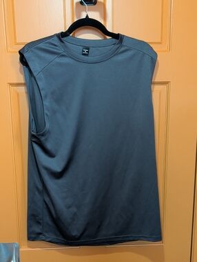 Men's Sleeveless Crew Neck Performance Shirt - Charcoal